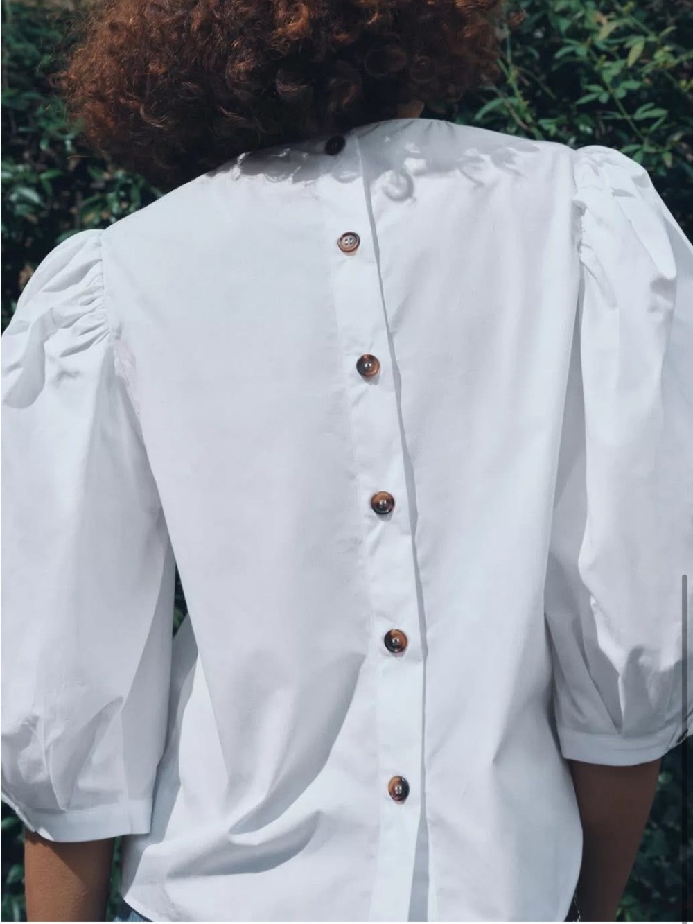 Zara White Button-Back Puff Sleeve Shirt